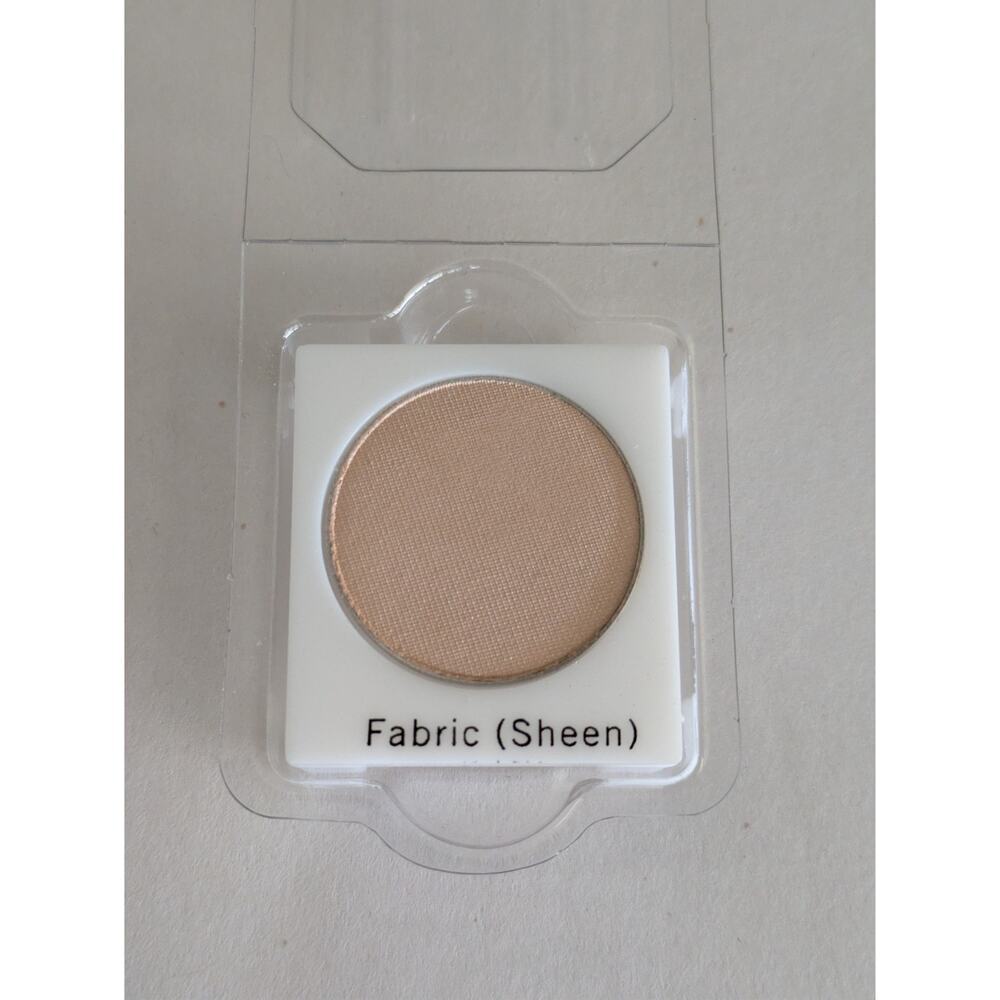 Lancome Colour Design Fabric Sheen Eyeshadow New 7B215AV Rare Discontinued - Picture 2 of 3
